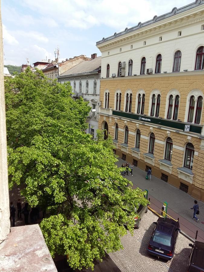 Отель Old Львов Экстерьер фото